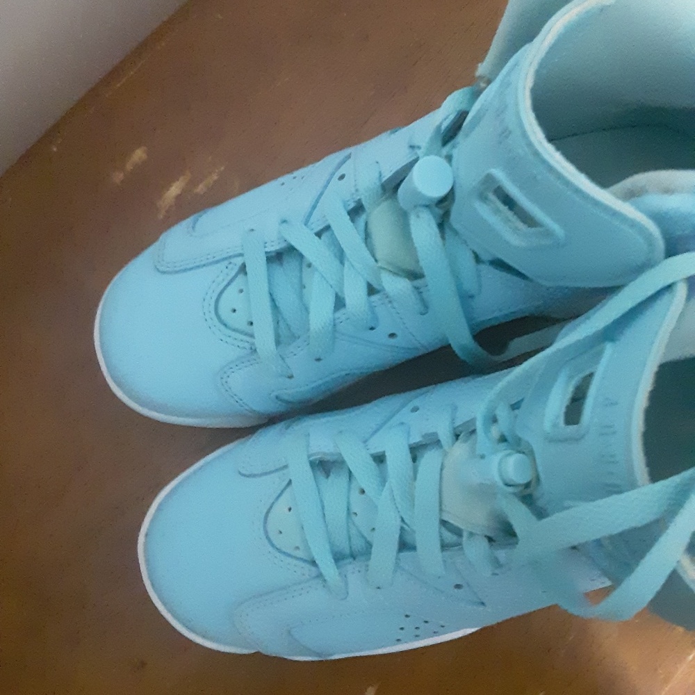 Baby blue jordan 6s